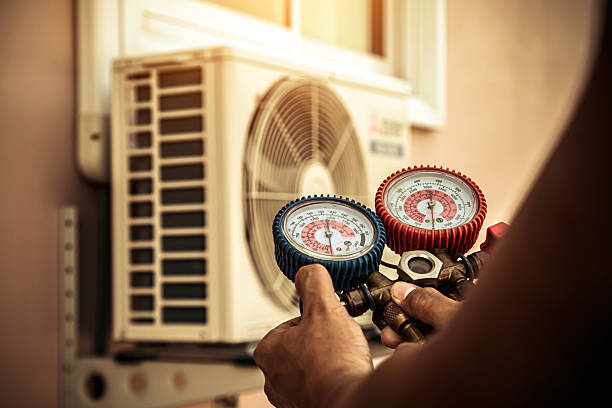 Professional Hvac technician working in Fort Howard, MD